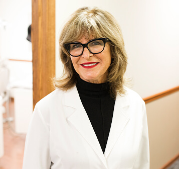 Dr. Joan Loehr